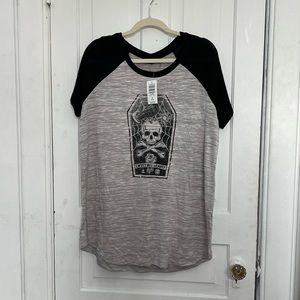 Torrid size 2 hacci raglan tee